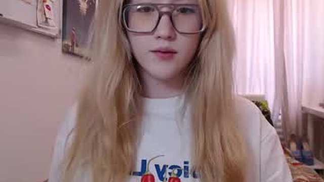 joan_kiss