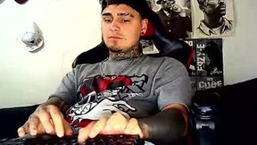 Recent Screenshot of  julian_tattoo