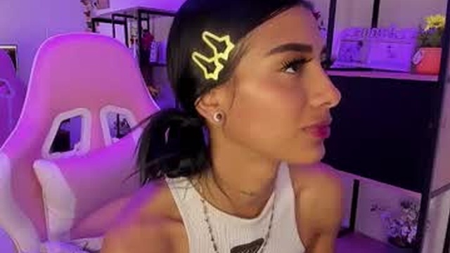 karlaslutskinny__