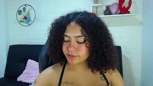 kassandraa__
