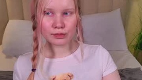 Recent Screenshot of  kittenxoann