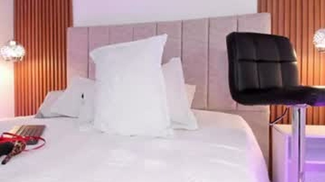 kylie_sofi