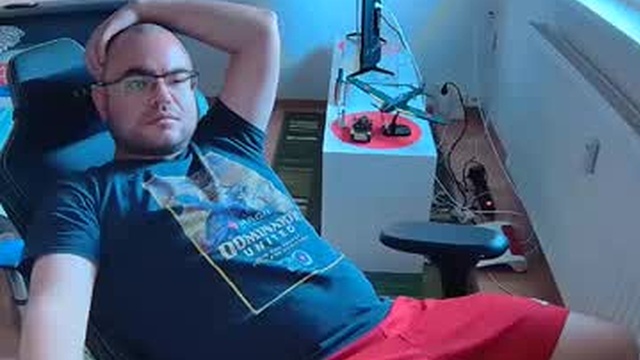 latexboy893