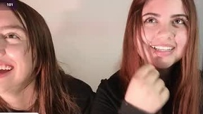 हाल ही का स्ट्रीनिॉट leah_moon11