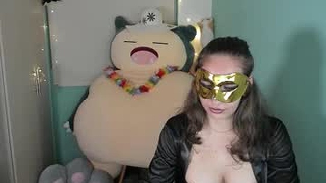 leah_sm