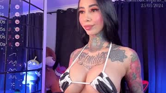 lia_xiomy_
