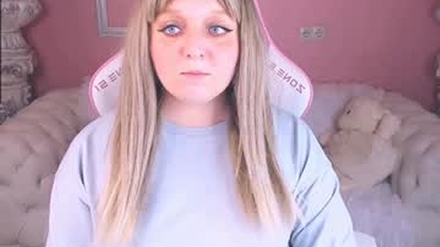 lilian_shy