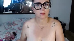 Recent Screenshot of  liss_curly