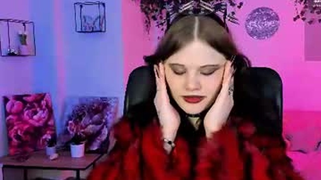 lizzie_shy_