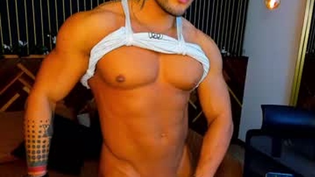 logan_roux