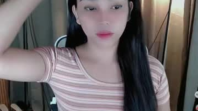 lovelylaiza