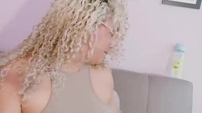 Recent Screenshot of  luana_curly