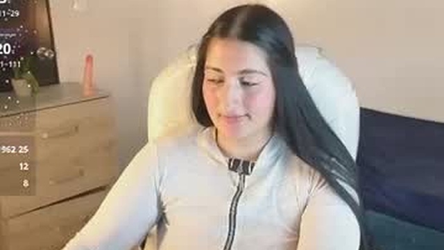 luna_connor_