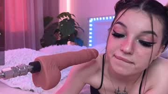 luvlyveronica