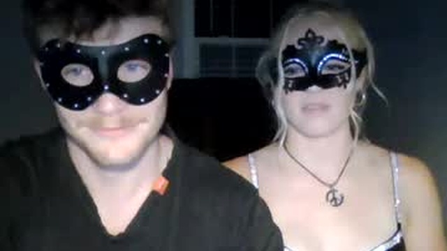 maskedcouple2007