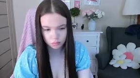 Recent Screenshot of  mia_n0va