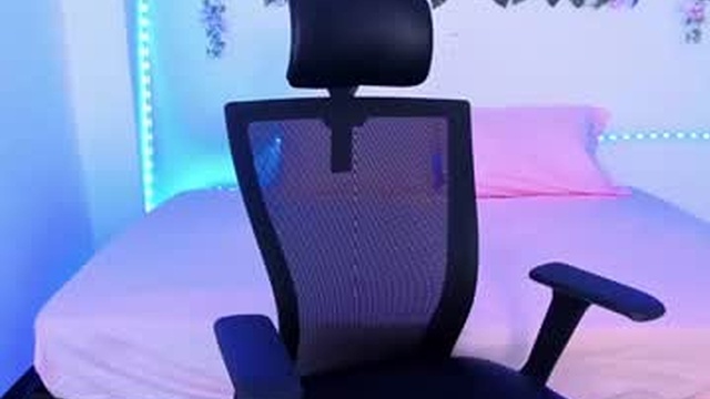 mia_phalmer