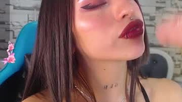 mia_ponce_a
