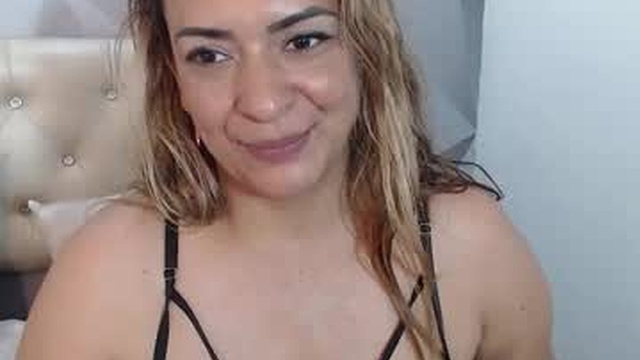 milf_hugeboobs