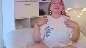 Recent Screenshot of  minibarkgirl