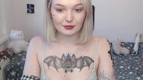 हाल ही का स्ट्रीनिॉट mirandawoods