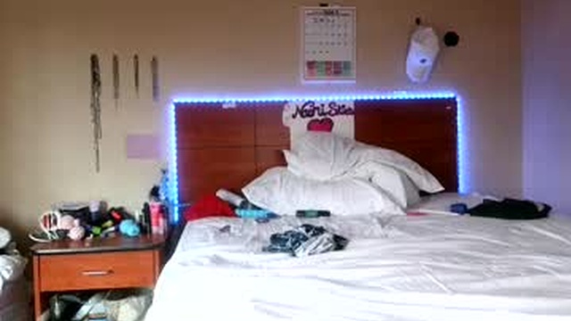 naomi_skiesxo