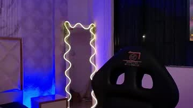 naomy_tay1