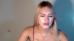 Recent Screenshot of  naughtyhot_blondysai