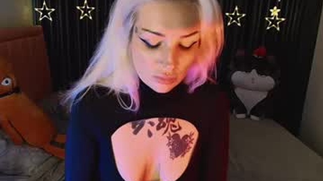 necroblonde