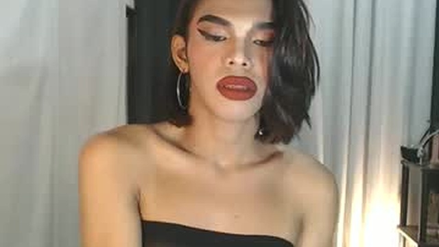 neomi_hardcock