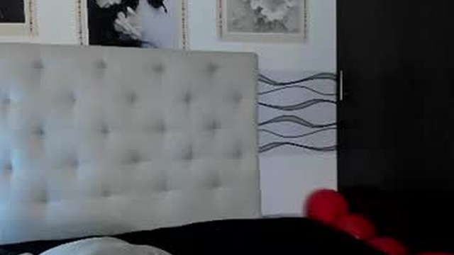 nico_crown