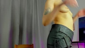 Recent Screenshot of  nicollefarrey