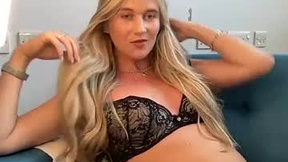 Recent Screenshot of  phoebemae01
