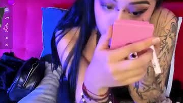 pinkk_demonn