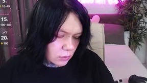 Recent Screenshot of  qwerty_annie