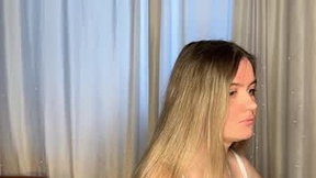 Recent Screenshot of  rebecca_newyon