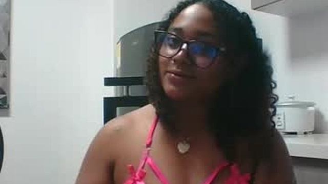 roxie_alicia0087