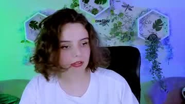 sadie_peach