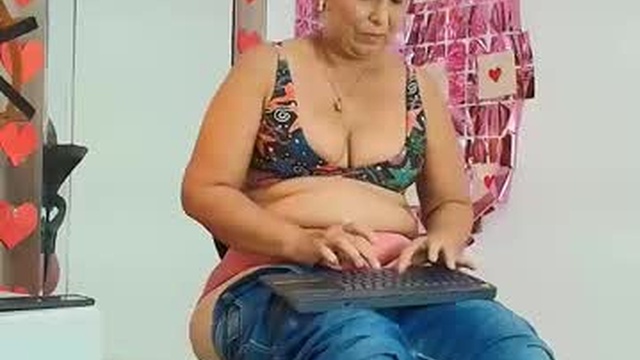 sara_bigass__