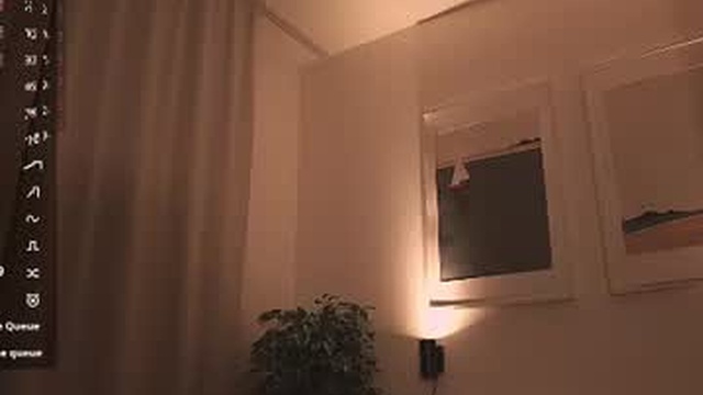 sara_lewwiiss