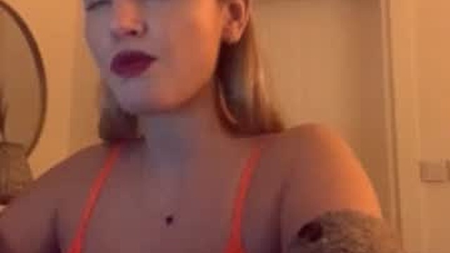 scarlettxblonde