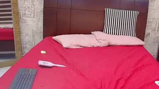 selena_wild55