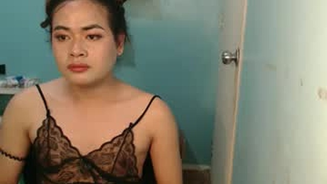 sexypetiteraine