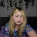 shy_blondiee's Profile Picture