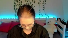 Recent Screenshot of  shy_elina01