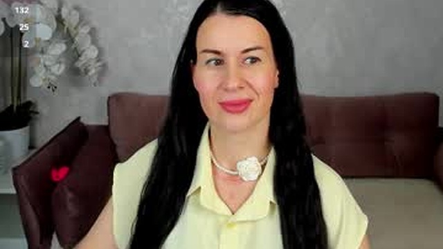 stella_leonn