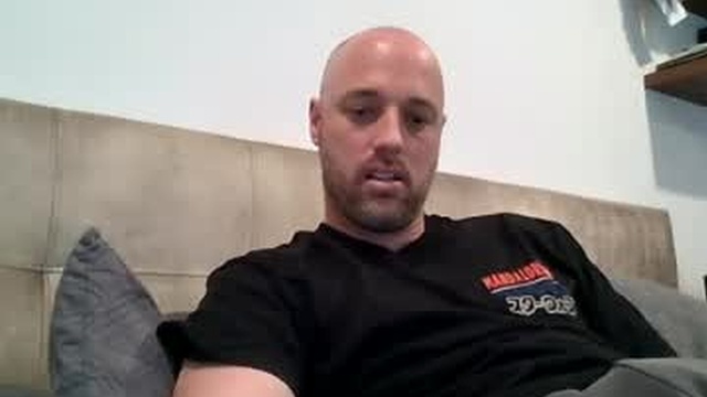 str8feet35
