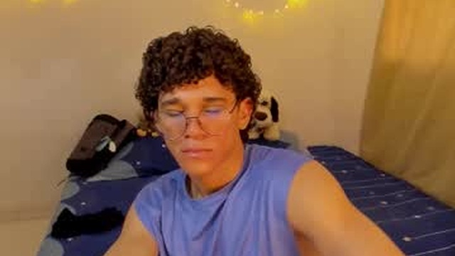 tom_blue10