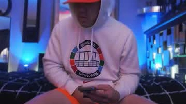 tommy_knuckles
