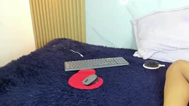 valentinaliux_